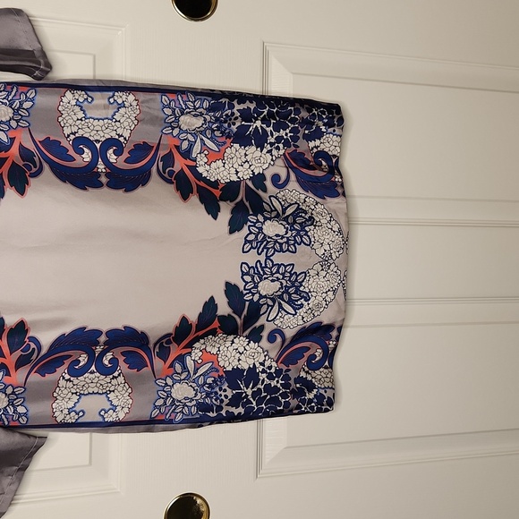 NWT  Nordstrom Vilagallo Silk Gray Blue Pink Floral 3/4 Sleeves Sheath Size 36 - Picture 2 of 15